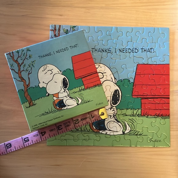 Peanuts Springbok Mini Jigsaw Puzzle "A Great Big Hug" Charlie Brown Snoopy - Picture 2 of 4